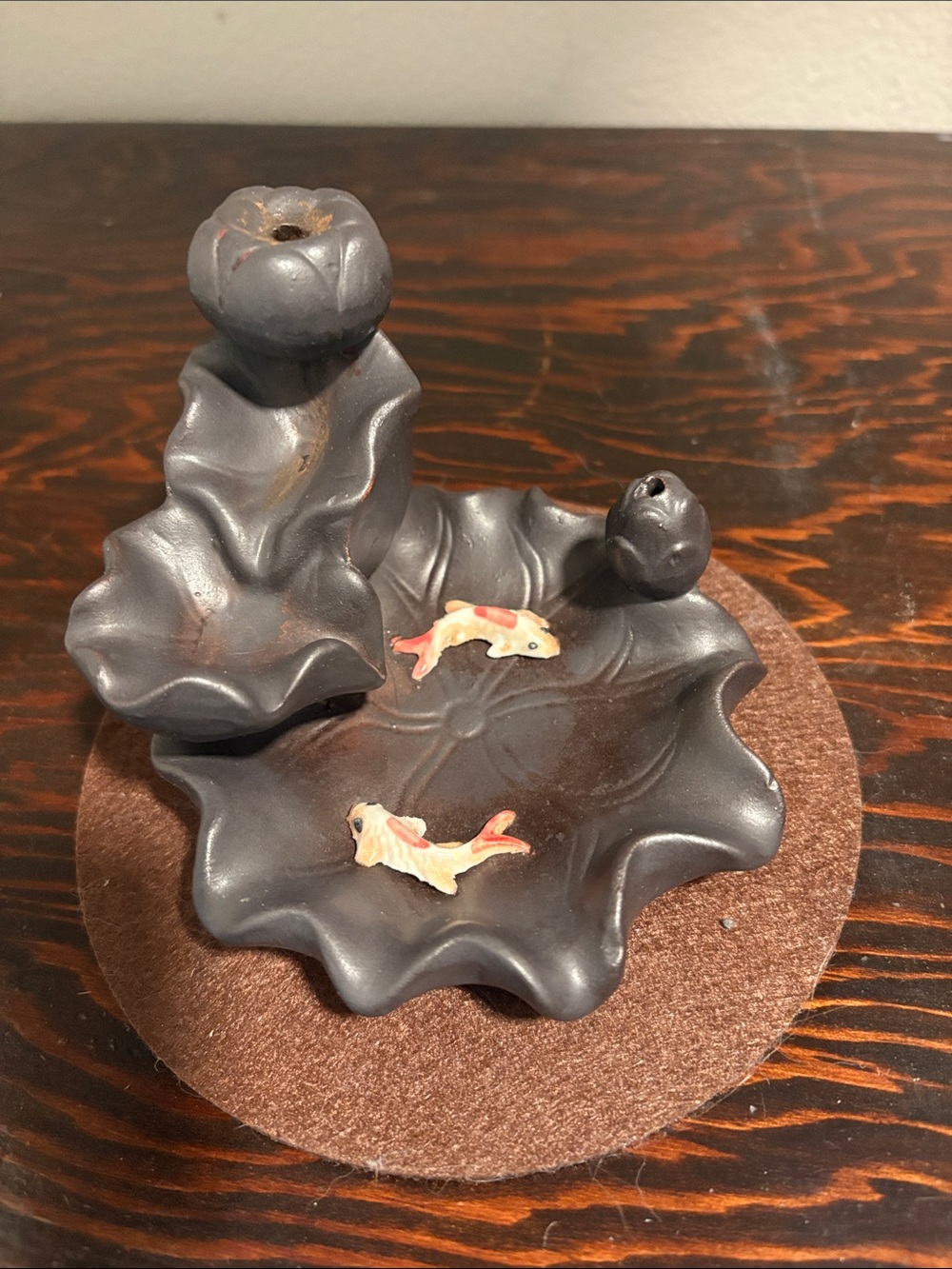 Ceramic Lotus Leaf Incense Holder with Koi Accent - Dark Gray